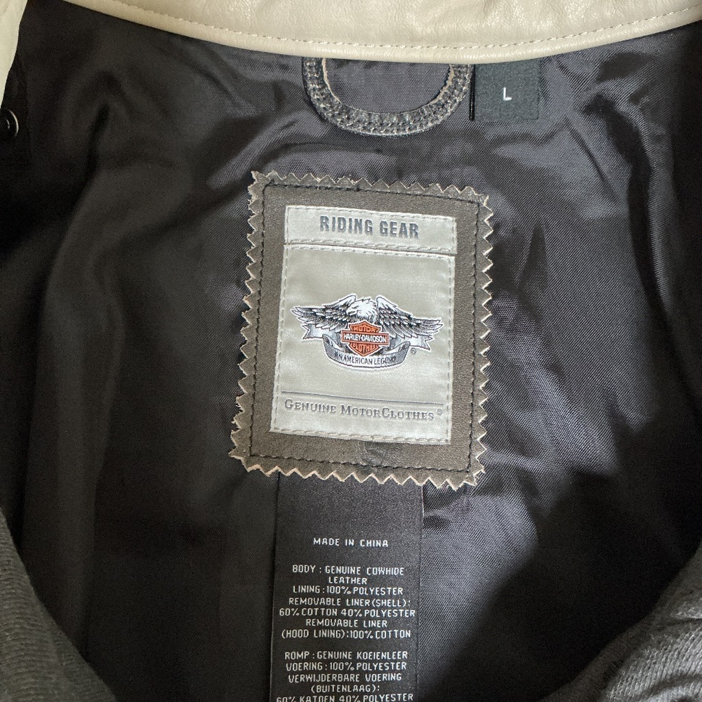 Harley Davidson Riding Jacket - Picture 3 of 4
